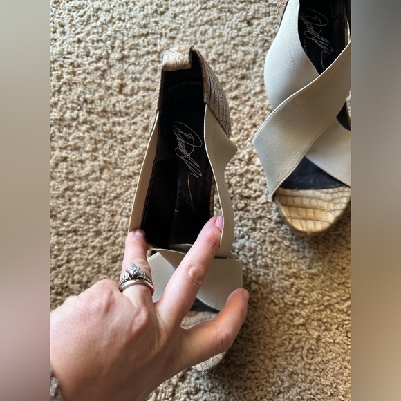 Donald Pliner Platform Tan Snakeskin Heels w Adjustable Straps 7 - Picture 7 of 13